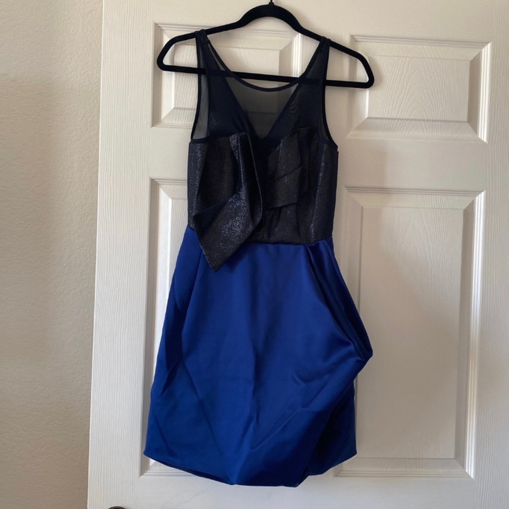 NWT Halston halston cocktail dress,size 2